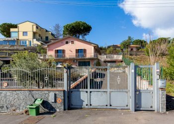 Casa all\'aperto - Villa via leonardo sciascia
 
25, Nicolosi - foto 2