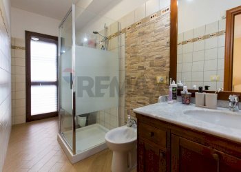 Bagno - Villa via leonardo sciascia
 
25, Nicolosi - foto 16