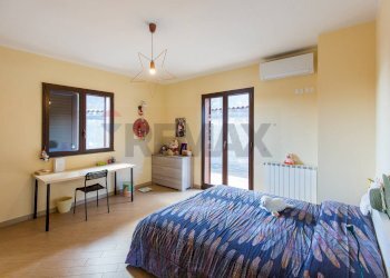 Camera / camera da letto - Villa via leonardo sciascia
 
25, Nicolosi - foto 47