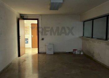 Stanza vuota - Quadrilocale Via Vacca
 
28, Paterno - foto 1