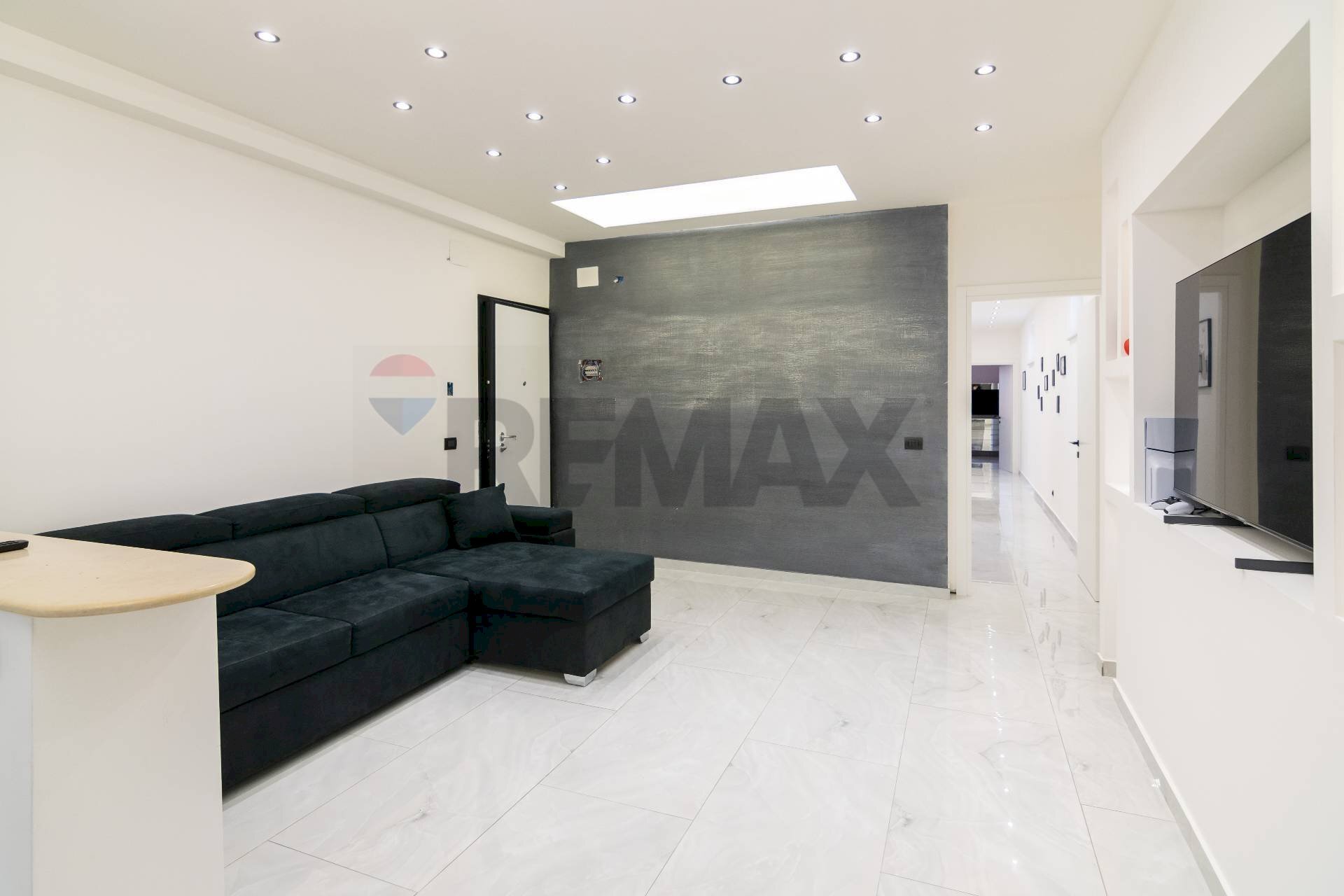 Soggiorno - Quadrilocale via del pompelmo
 
18, Catania - foto 2