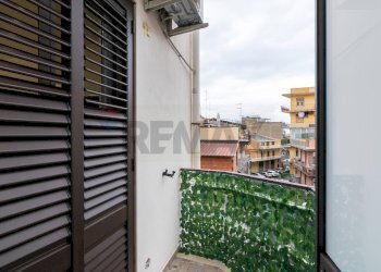 Balcone - Quadrilocale via del pompelmo
 
18, Catania - foto 21