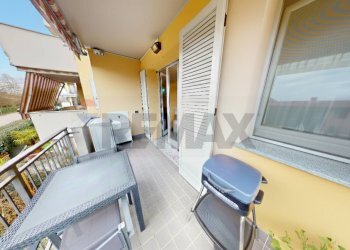 Balcone - Trilocale Via Sandro Pertini
 
12, Inzago - foto 16