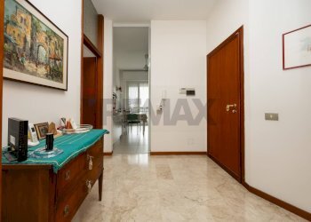 Hall / corridoio - Appartamento via roma
 
87, Rozzano - foto 16