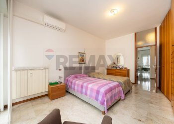 Camera / camera da letto - Appartamento via roma
 
87, Rozzano - foto 23