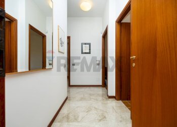 Hall / corridoio - Appartamento via roma
 
87, Rozzano - foto 24