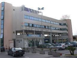 Edificio all\'aperto - Locale Commerciale Via San Leonardo
 
52, Salerno - foto 1