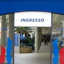 Edificio all\'aperto - Locale Commerciale Via San Leonardo
52, Salerno - foto 3