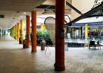 Edificio all\'aperto - Locale Commerciale Via San Leonardo
52, Salerno - foto 19