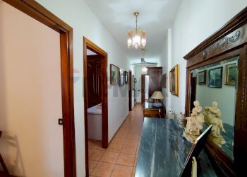 Hall / corridoio - Independent house Torino - photo 35