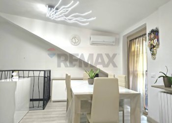 Sala da pranzo - Casa indipendente via Gabriele D'Annunzio
 
23, Canegrate - foto 4