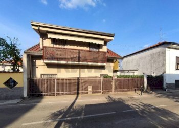 Casa all\'aperto - Independent house via Gabriele D'Annunzio
 
23, Canegrate - photo 2