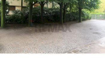 Giardino - Bilocale VIA CESARE BATTISTI
 
1, Vedano al Lambro - foto 16