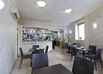 Sala da pranzo - Bar Tavola Calda - Fredda via Tre Re, Brugherio - foto 10