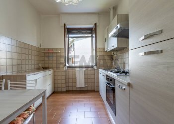 Cucina - Bilocale VIA SANT'ANTONIO
 
9, Besana in Brianza - foto 9