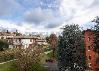 Edificio all\'aperto - Bilocale VIA SANT'ANTONIO
 
9, Besana in Brianza - foto 23