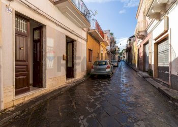 Edificio all\'aperto - Independent house VIA GENERALE CASCINO
 
134, Riposto - photo 1