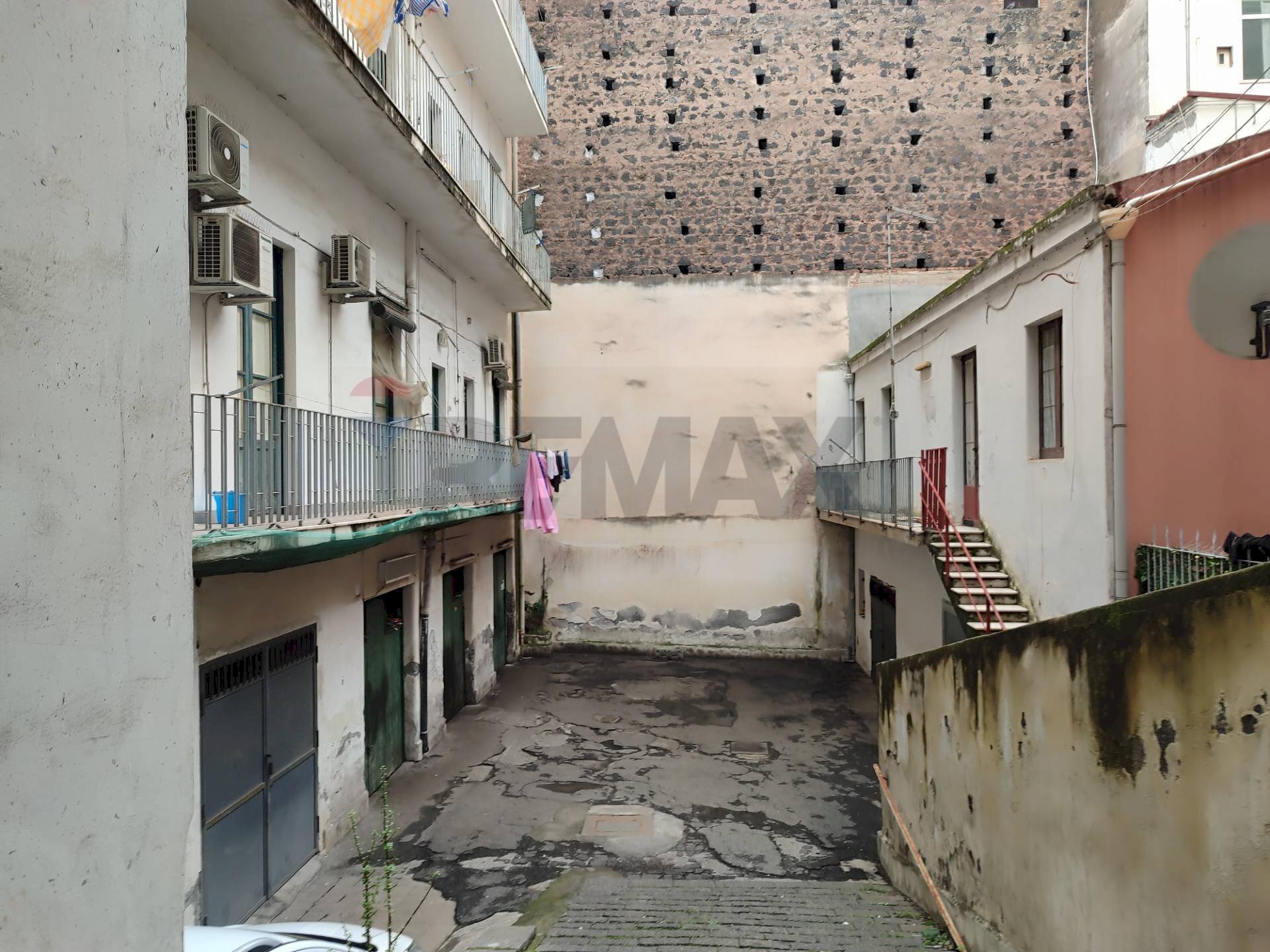 Edificio all\'aperto - Box Viale Mario Rapisardi
 
35, Catania - foto 3