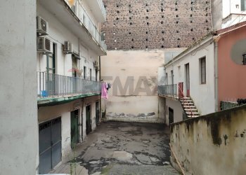 Edificio all\'aperto - Box Viale Mario Rapisardi
 
35, Catania - foto 3