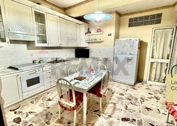 Cucina - Appartamento Via Del Pompelmo
15, Catania - foto 4