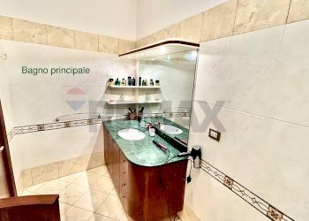 Bagno - Appartamento Via Del Pompelmo
15, Catania - foto 16