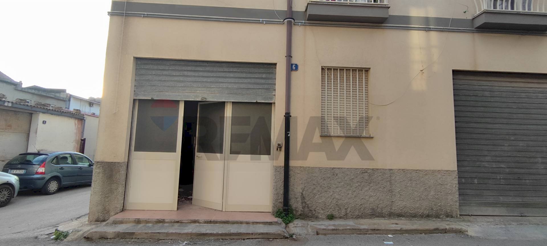 Edificio all\'aperto - Commercial Premises VIA TAGLIAMENTO
 
6, Caltagirone - photo 2