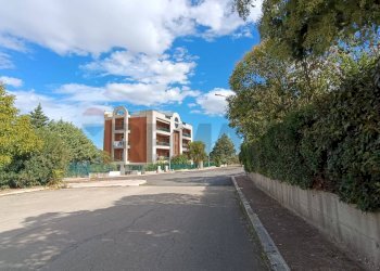 Edificio all\'aperto - Appartamento Via degli Ulivi
 
1, Castelluccio dei Sauri - foto 3