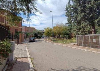 Edificio all\'aperto - Appartamento Via degli Ulivi
 
1, Castelluccio dei Sauri - foto 11