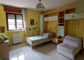 Camera / camera da letto - Appartamento Via degli Ulivi
 
1, Castelluccio dei Sauri - foto 36