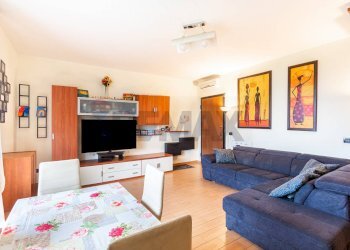 Sala da pranzo - Trilocale Via Libertà
 
22, Carpiano - foto 1