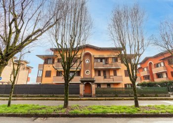 Edificio all\'aperto - Trilocale Via Libertà
 
22, Carpiano - foto 27