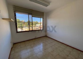 Stanza vuota - Office viale Teracati
 
104, Siracusa - photo 14