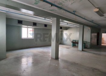 Parcheggio - Stabile - Palazzo Napoli - foto 8