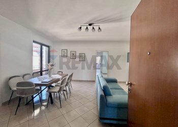 Sala da pranzo - Trilocale Via Circumvallazione Parco Le Palme
 
105, Palma Campania - foto 5