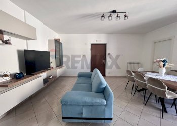 Sala da pranzo - Trilocale Via Circumvallazione Parco Le Palme
 
105, Palma Campania - foto 6