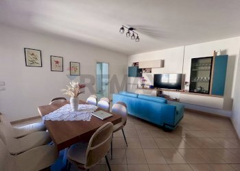 Sala da pranzo - Trilocale Via Circumvallazione Parco Le Palme
 
105, Palma Campania - foto 7