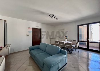 Sala da pranzo - Trilocale Via Circumvallazione Parco Le Palme
 
105, Palma Campania - foto 9