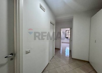 Hall / corridoio - Trilocale Via Circumvallazione Parco Le Palme
 
105, Palma Campania - foto 11