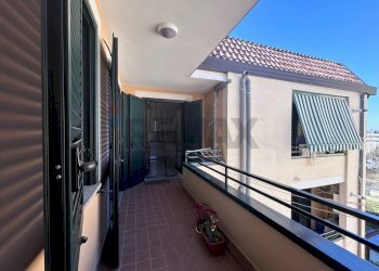 Balcone - Trilocale Via Circumvallazione Parco Le Palme
 
105, Palma Campania - foto 26