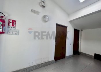 Stanza vuota - Trilocale Via Circumvallazione Parco Le Palme
 
105, Palma Campania - foto 28