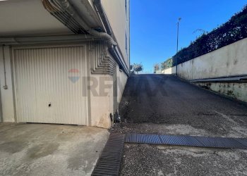 Parcheggio - Trilocale Via Circumvallazione Parco Le Palme
 
105, Palma Campania - foto 33