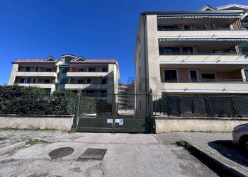 Edificio all\'aperto - Trilocale Via Circumvallazione Parco Le Palme
 
105, Palma Campania - foto 35