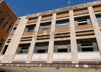 Edificio all\'aperto - Locale Commerciale Napoli - foto 5