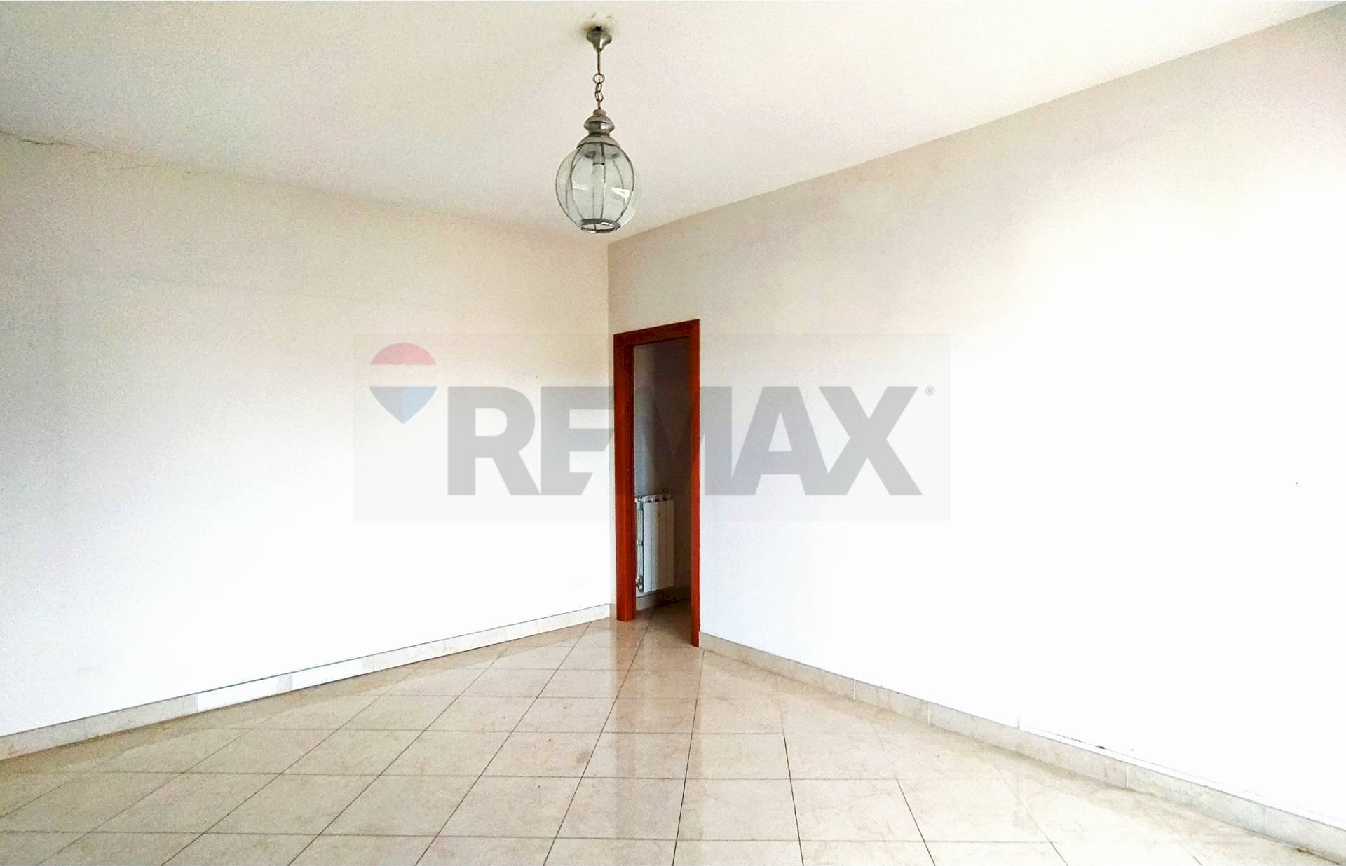 Stanza vuota - Trilocale Via E.Ricci
 
1, Napoli - foto 2