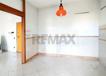 Stanza vuota - Trilocale Via E.Ricci
 
1, Napoli - foto 8