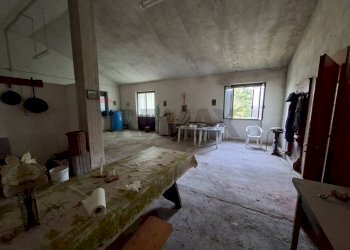 Parcheggio - Casa indipendente Solto Collina - foto 53