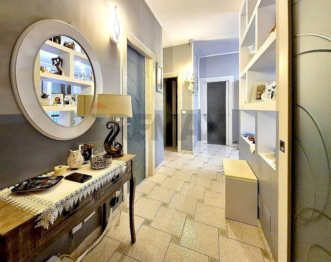 Hall / corridoio - Appartamento Via Luigi Galvani
 
20, Nichelino - foto 2