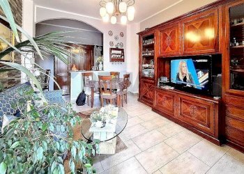 Sala da pranzo - Trilocale Via Nazionale
 
94, Cambiano - foto 7