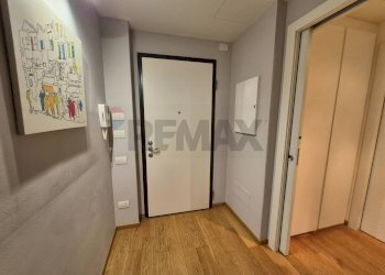 Hall / corridoio - Four-room apartment Via Giovanni Battista Piranesi
 
44, Milano - photo 32