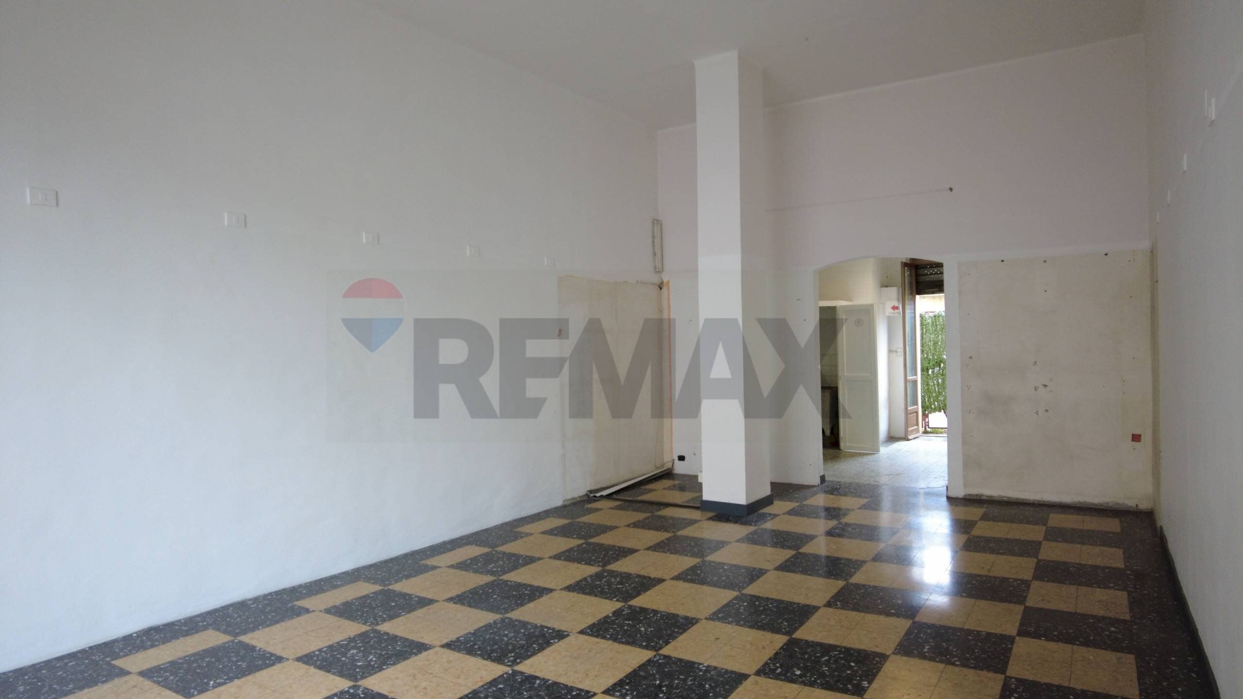 Stanza vuota - Commercial Premises Via San Benigno
 
26, Torino - photo 3